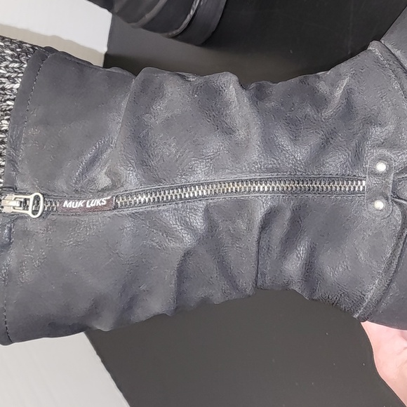 Muk Luks Women's Black and Gray Winter Boots Sz 9 - Picture 4 of 8